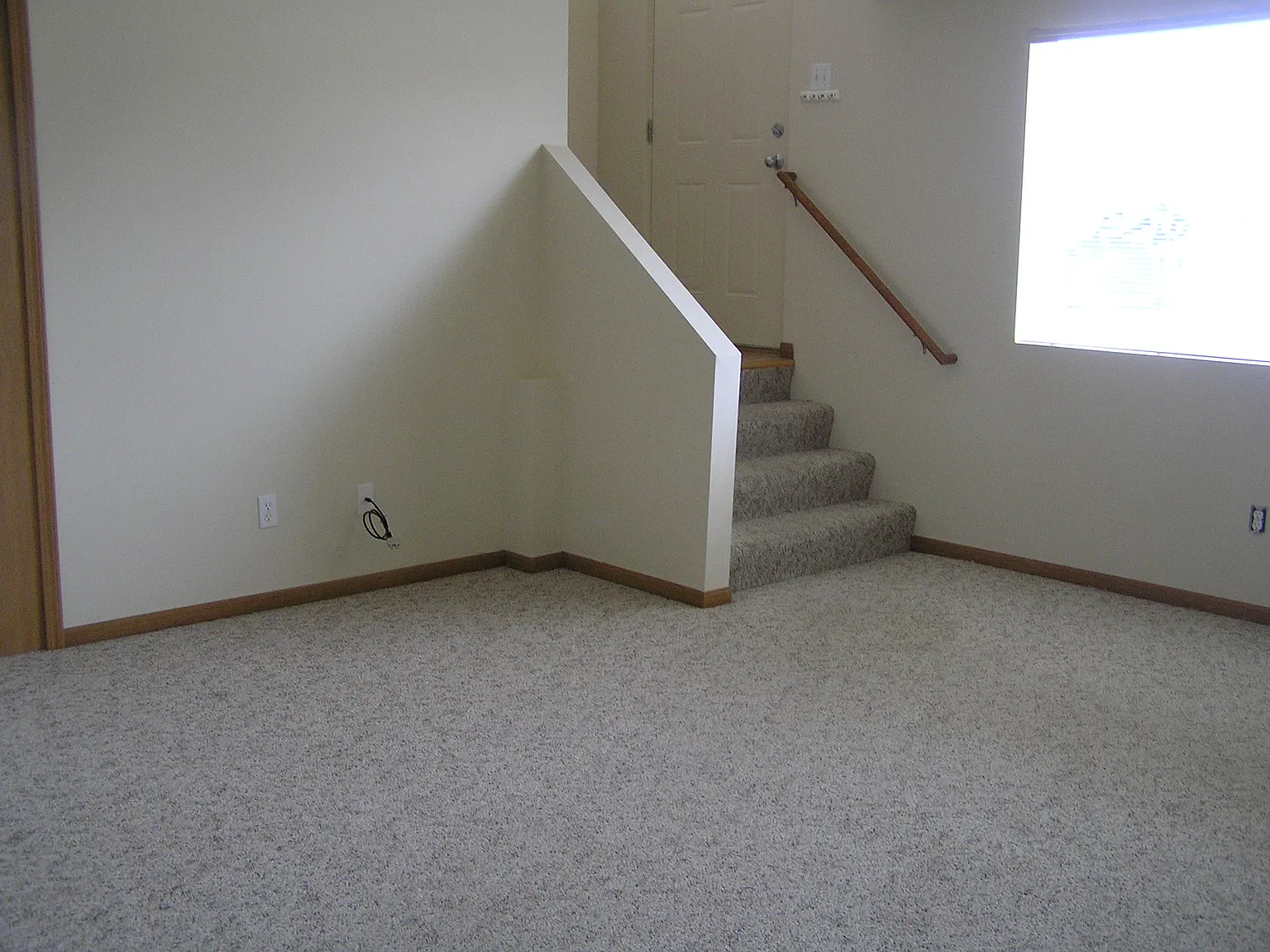 2 bed, 1200 sqft, $1,200 — Photo 2
