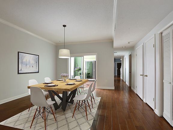 Dining Room Virtually Staged