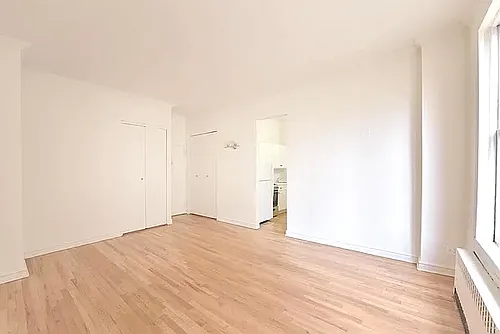 495 W End Ave #5B Photo 1