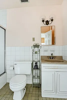 Sold by Compass | media 22