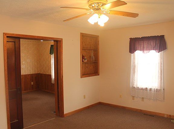 2nd image of 302 Columbia Ave