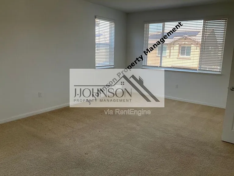 2717 Rabbit Hollow Dr — Photo 17