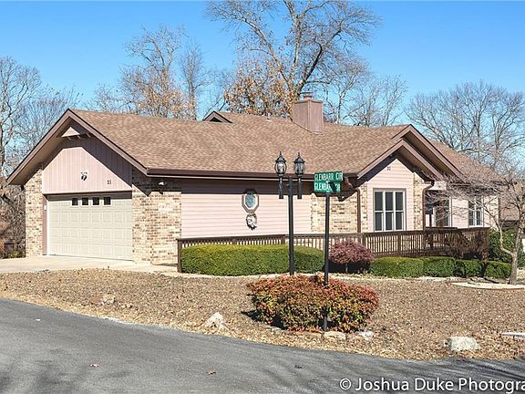 3rd image of 31 Glenbarr Cir