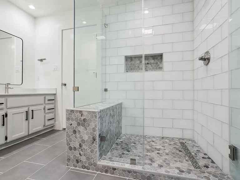 4 Concord Cir — Photo 17