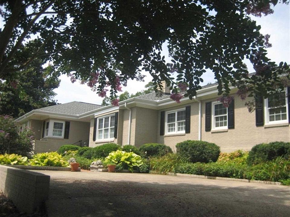 1st image of 919 Brentwood Dr