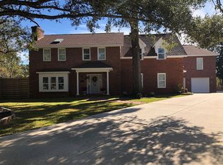 110 Temple Ter, Ocean Springs, MS 39564