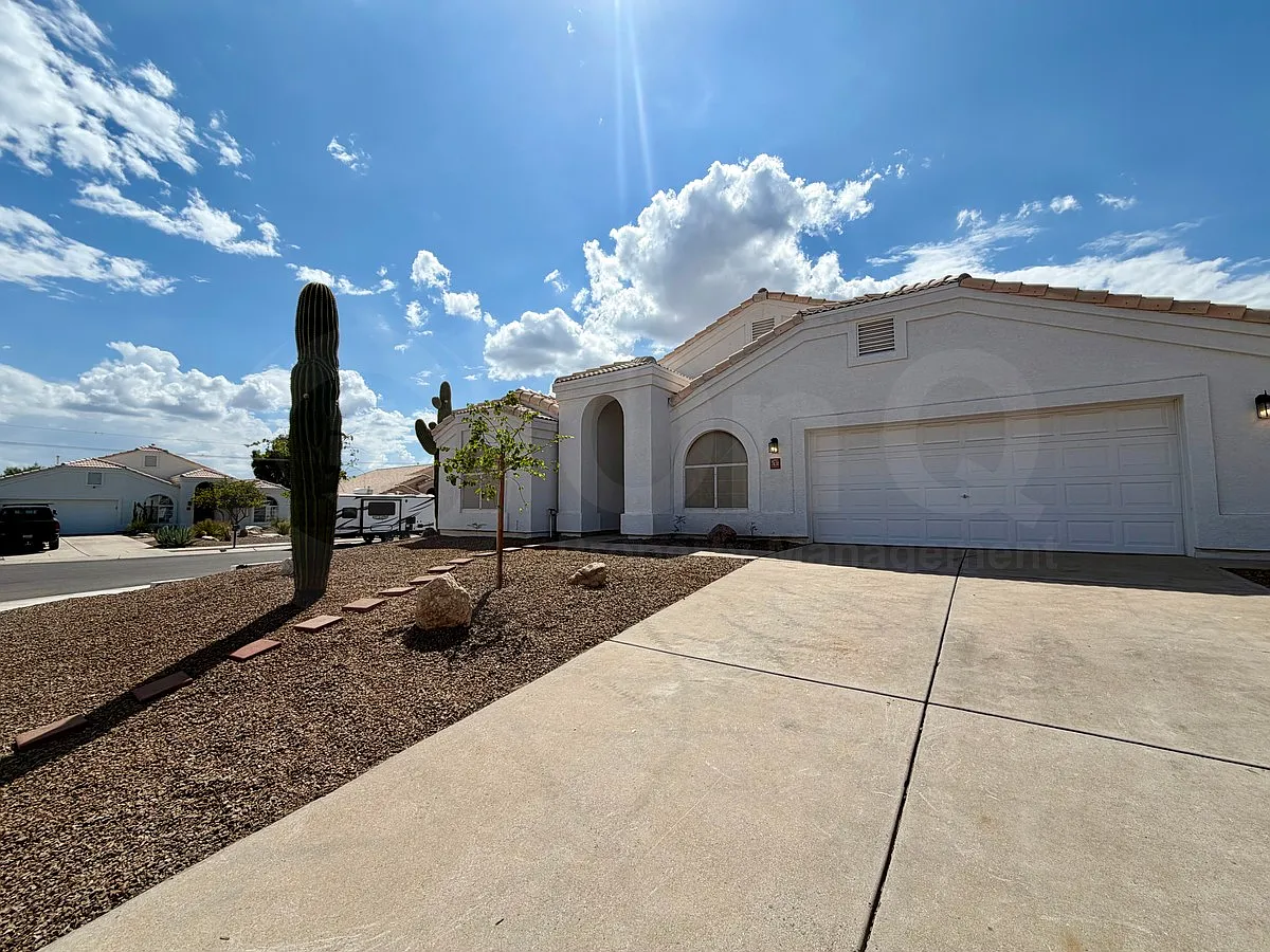 4 bed, 3.0 bath, 1645 sqft, $1,850 — Photo 3
