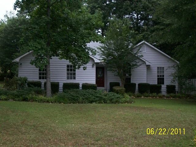 1st image of 180 Rockland Dr