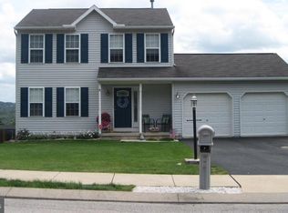 159 Overview Cir E, Red Lion, PA 17356