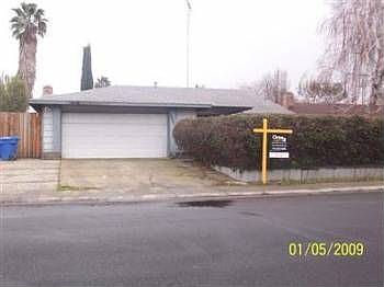 1st image of 2807 Aquino Dr