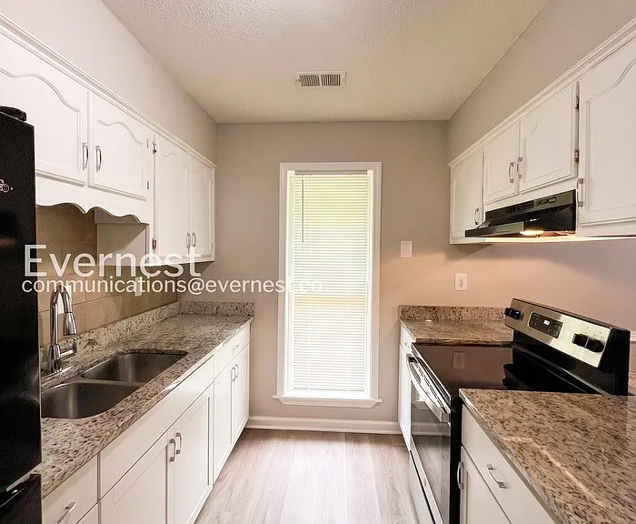 6445 Collinwood Rd — Photo 6