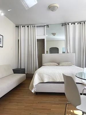 Rented by La Seven Inc. | media 10