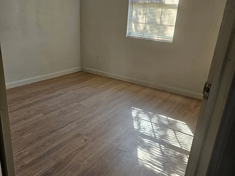 9515 Gonzales Dr — Photo 4