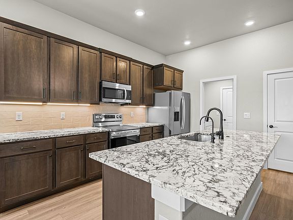 4th image of 3201 Virginia Ave