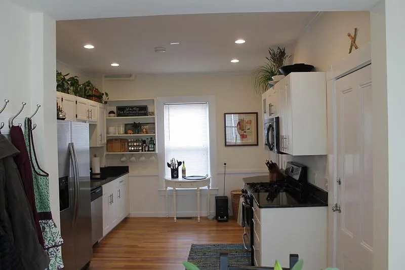 2 bed, 900 sqft, $2,750 — Photo 4