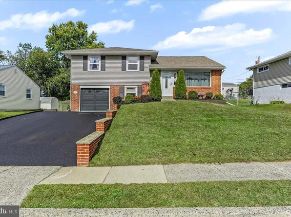 416 Warren Blvd, Broomall, PA 19008