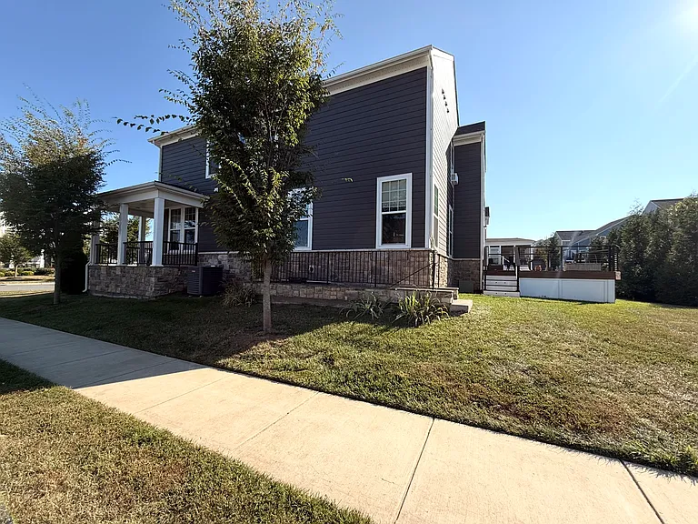 1100 Themis St SE — Photo 8