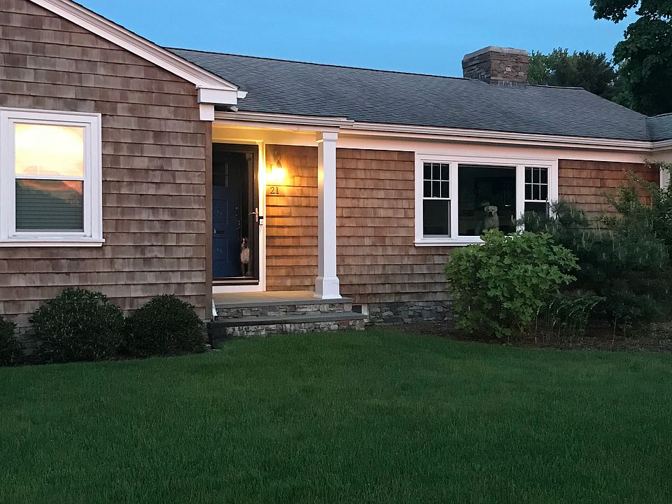 1st image of 21 Hoyt Ave