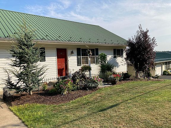 2nd image of 28 Cedar Dr