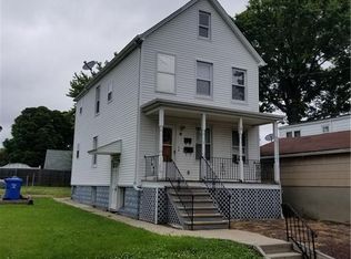 46 S Pine St, Fords, NJ 08863