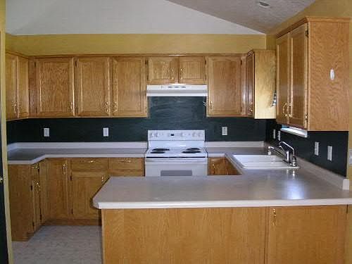 3rd image of 3575 S Park Dale Ct