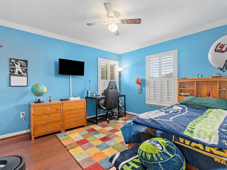 1687 Majestic View Ln — Photo 28