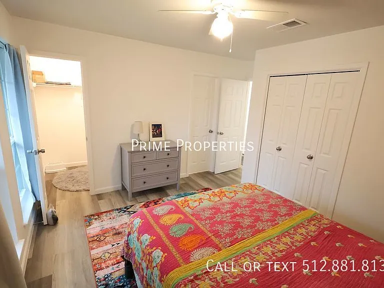 1015 E Yager Ln #92 — Photo 13