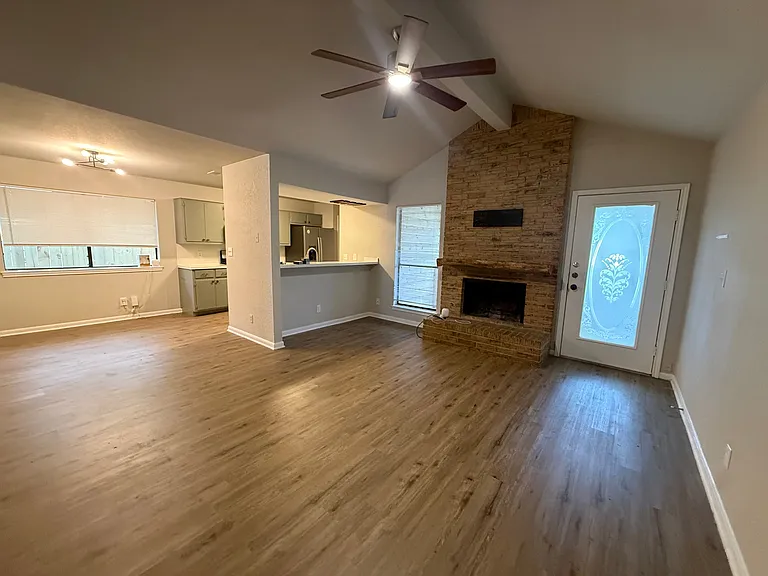 2516 Howellwood Way #B — Photo 7