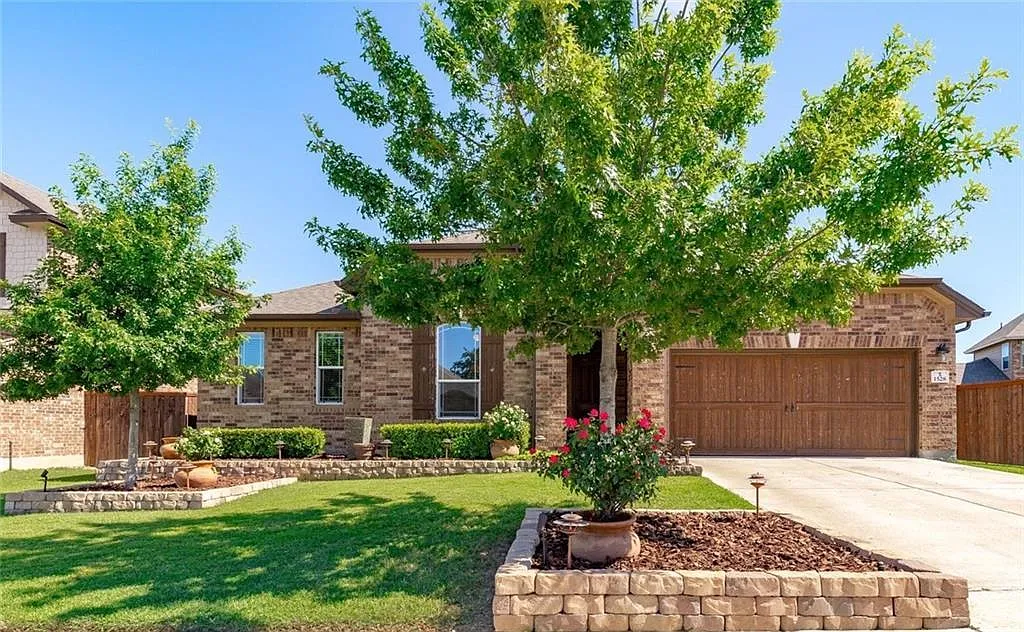 4 bed, 3.0 bath, 3242 sqft, $2,975 — Photo 1
