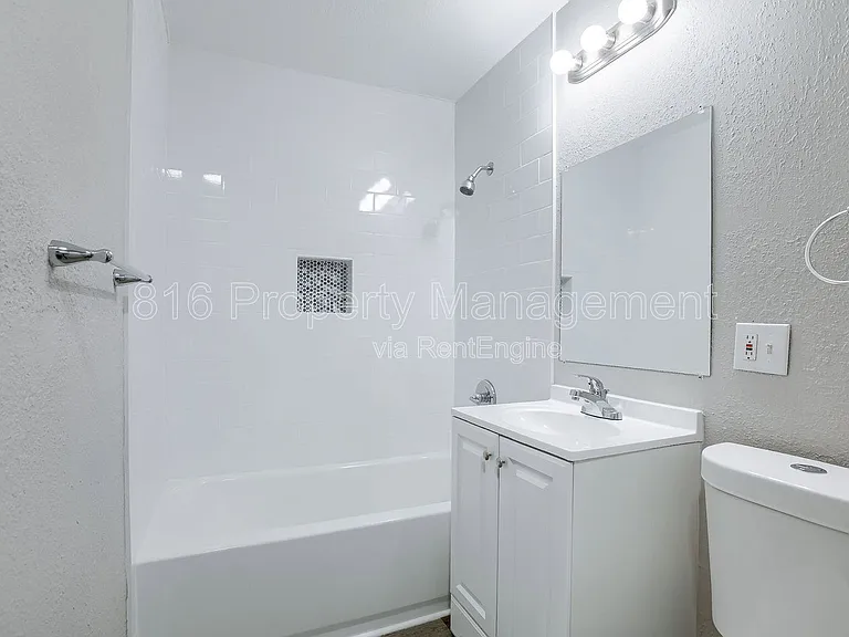 11201 Crystal Ave — Photo 11