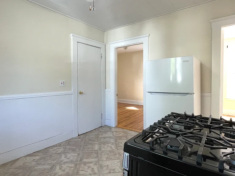10 Boynton St #1 — Photo 12