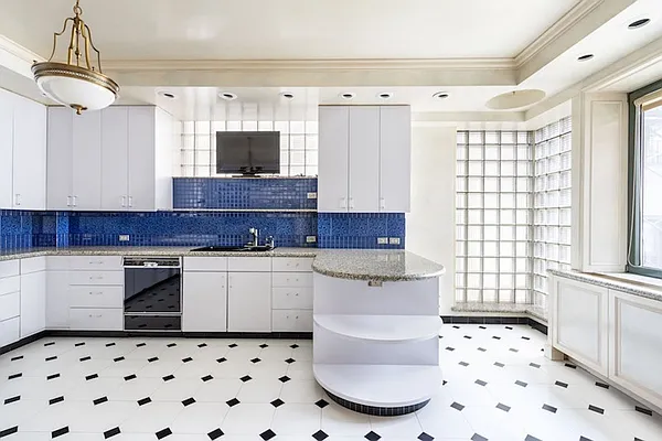 Sold by Brown Harris Stevens | media 26