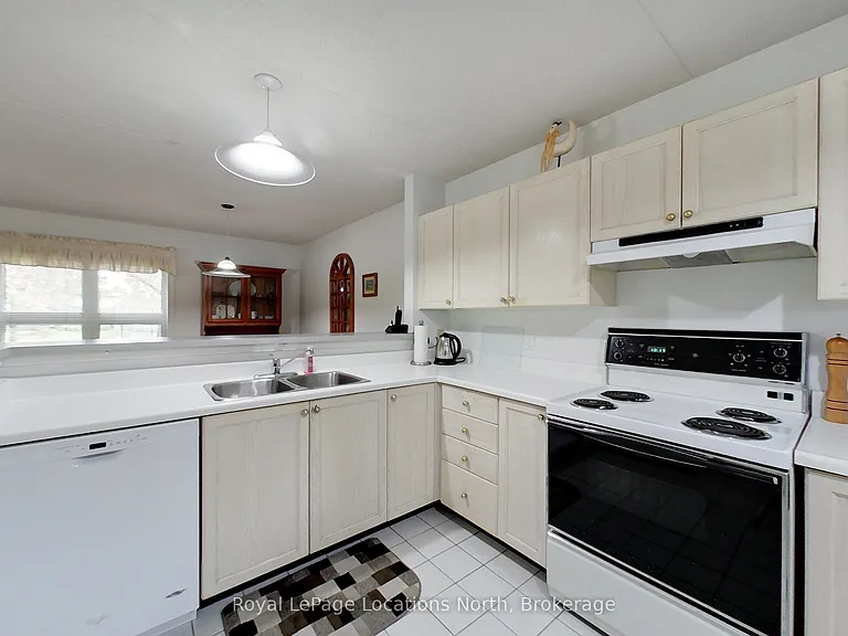 398 Mariners Way #4 — Photo 11