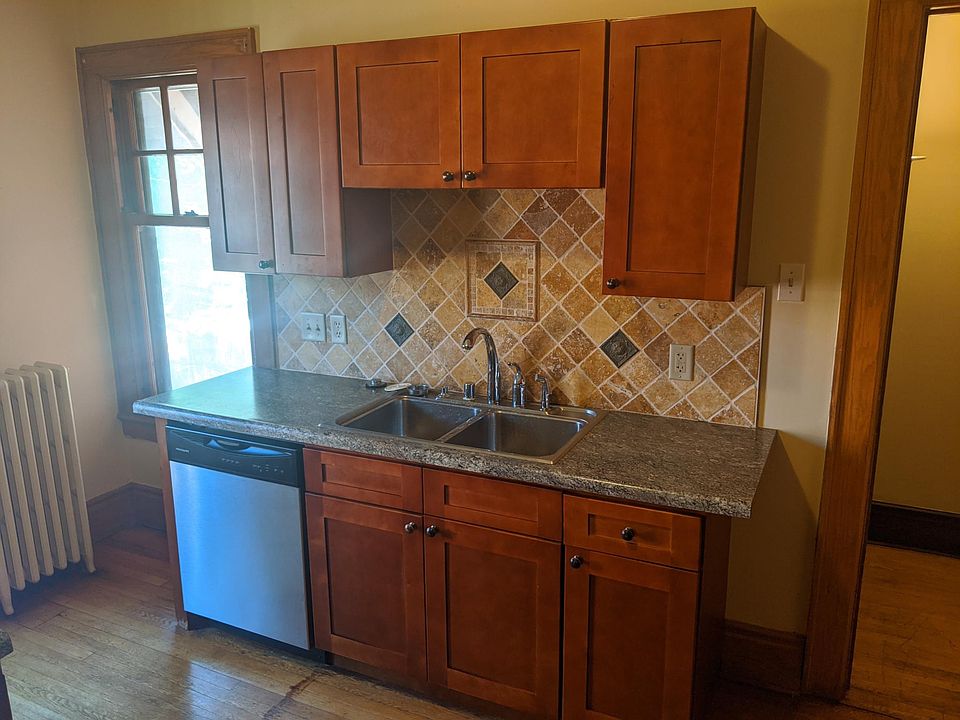 1st image of 2824 E Newberry Blvd Floor 2