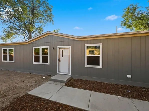 281 E Stewart Dr, Pueblo West, CO 81007