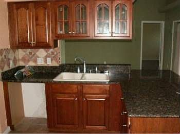 4th image of 1919 SW Beekman St