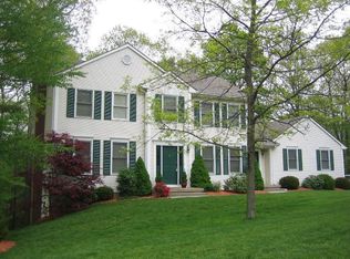 49 Jenny Clfs, Manchester, CT 06040