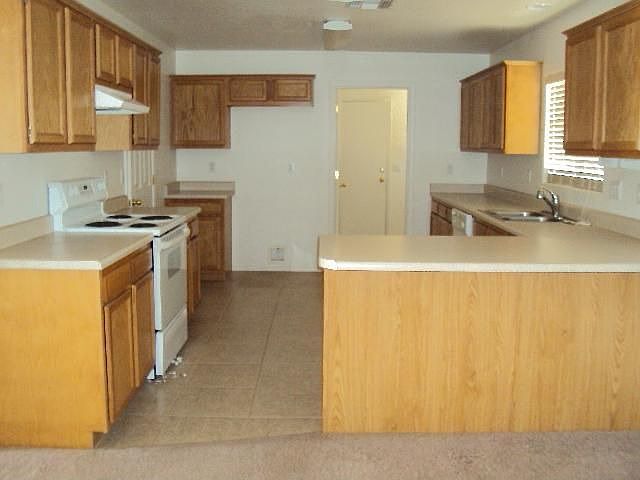2nd image of 35846 W Miami St