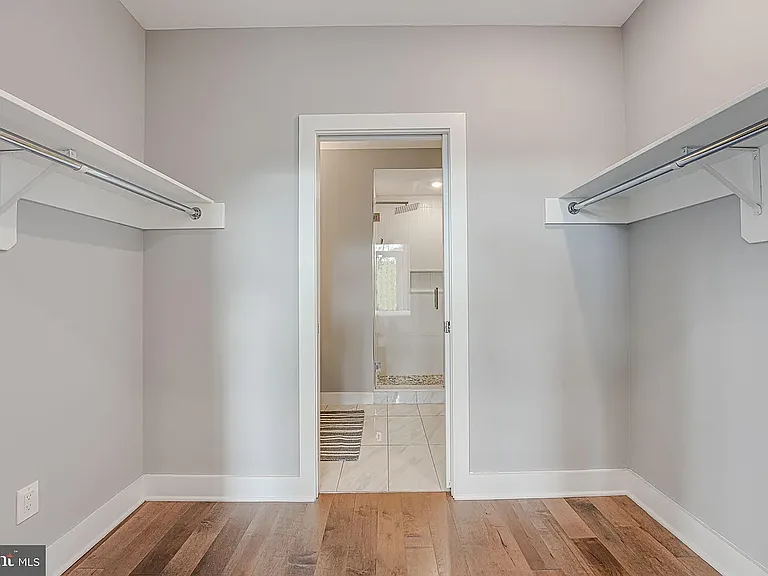1609 Holbrook St NE #4 — Photo 16