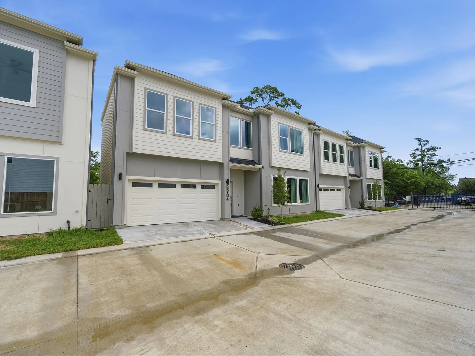 3 bed, 2.5 bath, 1780 sqft, $3,200 — Photo 2