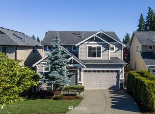 206 Hubbard Rd, Lynnwood, WA 98036