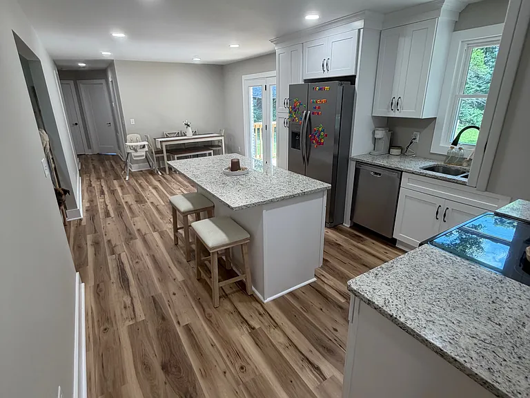 1529 W Grab Creek Rd — Photo 5