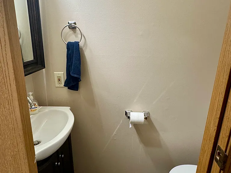700 N Adelaide St #118 — Photo 10