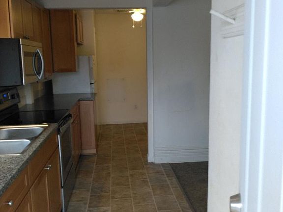 5th image of 205 E Stevenson St #B