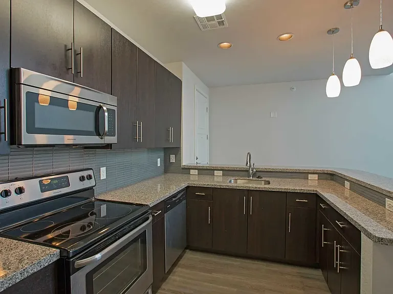 4th Street Lofts — Photo 9