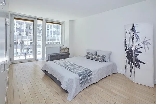Rented by Brown Harris Stevens | media 11