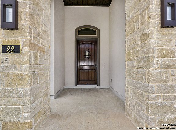 2nd image of 22 Stone Hill Ct