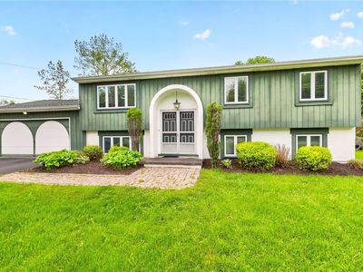 37 Drake Rd, Hamlin, NY, 14464