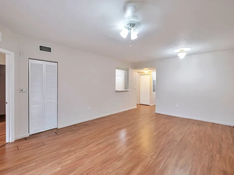1103 Golden Lakes Blvd #1013 — Photo 12