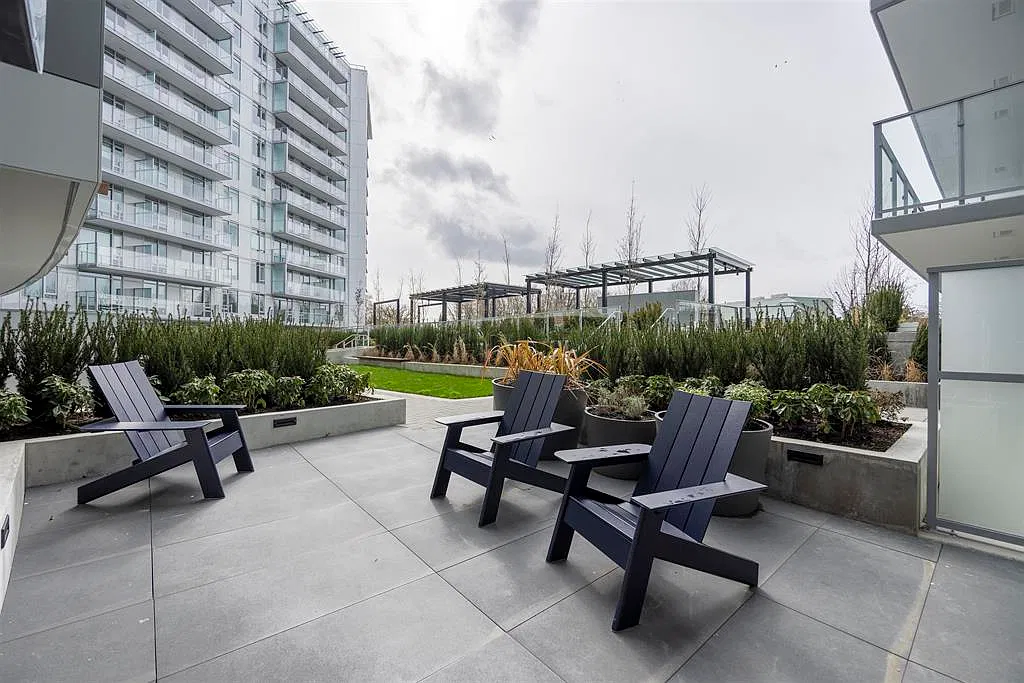1 bed, 553 sqft, $2,450 — Photo 3